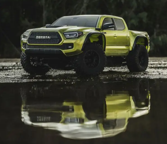 Kyosho EP RS KB10 VE Tacoma TRD Lime