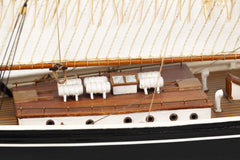 Billing Boats 1/100 Bluenose II