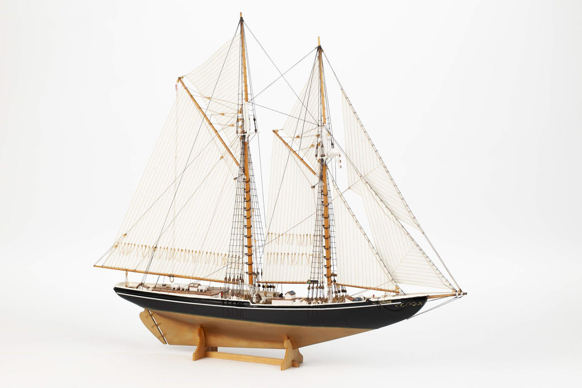 Billing Boats 1/100 Bluenose II