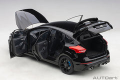 AUTOart 1/18 Ford Focus RS Black