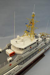 Dumas 39" 1/48 US Coast Guard Cutter