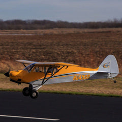 Carbon Cub 15cc 2.28m ARF by Hangar 9