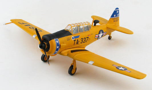 Hobby Master 1/72 T-6G Texan: 75th FIS