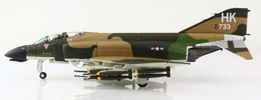 Hobby Master 1/72 F-4D: USAF w/bombs