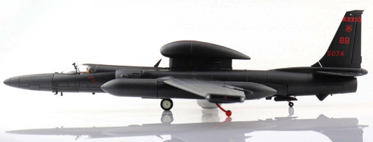 Hobby Master 1/72 U-2S: Fairford AFB