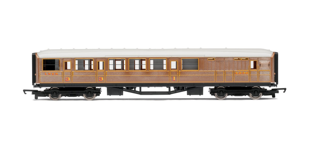 Hornby R/ROAD LNER Teak Brake