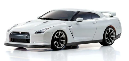 Kyosho MA-020 Nissan GT-R (R35) White