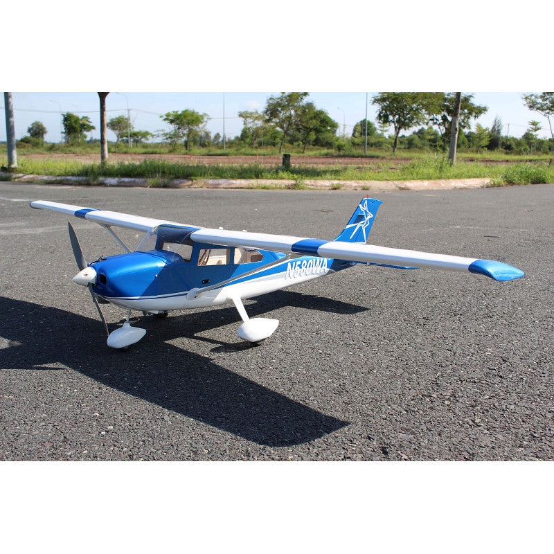 Cessna 182 Skylane 69"wingspan .46 or 10cc Pearl Blue 0.08m3 by Seagull